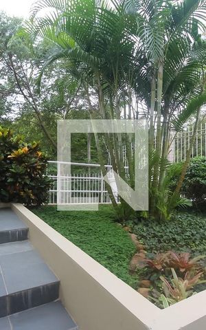 Casa de condomínio à venda com 260m², 4 quartos e 2 vagas Casa de condomínio à venda com 260m², 4 quartos e 2 vagasÁrea comum