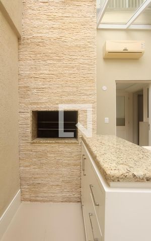 Casa de condomínio à venda com 260m², 4 quartos e 2 vagas Casa de condomínio à venda com 260m², 4 quartos e 2 vagasEspaço Gourmet