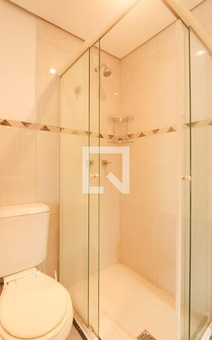 Casa de condomínio à venda com 260m², 4 quartos e 2 vagas Casa de condomínio à venda com 260m², 4 quartos e 2 vagasBanheiro suite