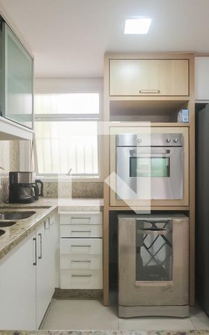 Casa de condomínio à venda com 260m², 4 quartos e 2 vagas Casa de condomínio à venda com 260m², 4 quartos e 2 vagasCozinha