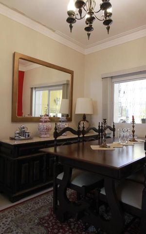 Casa à venda com 160m², 4 quartos e 1 vagaSala