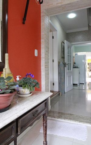 Casa à venda com 160m², 4 quartos e 1 vagaEntrada