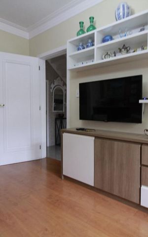 Casa à venda com 160m², 4 quartos e 1 vagaSala