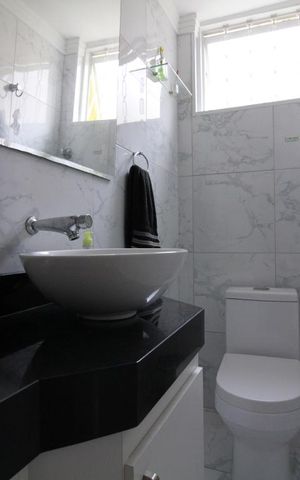 Casa à venda com 160m², 4 quartos e 1 vagaBanheiro de Serviço