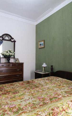 Casa à venda com 160m², 4 quartos e 1 vagaQuarto