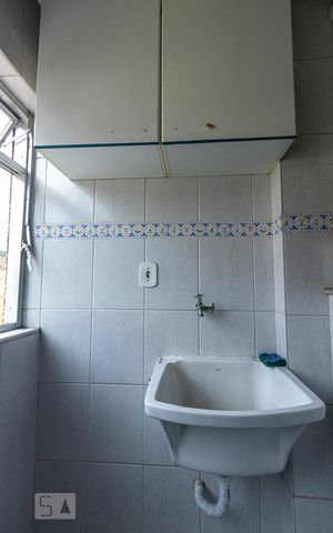 Apartamento para alugar com 60m², 2 quartos e 1 vaga Apartamento para alugar com 60m², 2 quartos e 1 vagaDetalhe da Área de Serviço