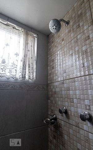 Apartamento para alugar com 60m², 2 quartos e 1 vaga Apartamento para alugar com 60m², 2 quartos e 1 vagaDetalhe Banheiro