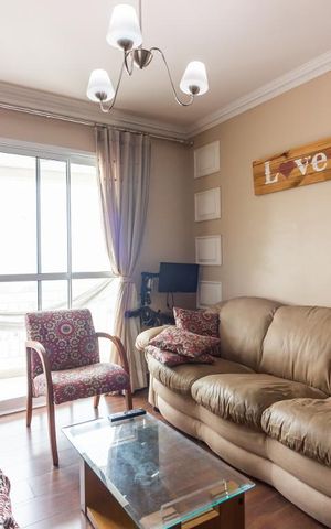 Apartamento à venda com 80m², 3 quartos e 2 vagasSala