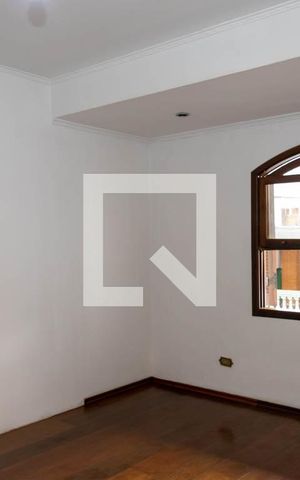 Casa para alugar com 401m², 4 quartos e 5 vagas Casa para alugar com 401m², 4 quartos e 5 vagasQuarto 1