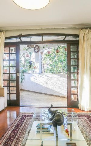 Casa à venda com 332m², 3 quartos e 2 vagasSala de Estar