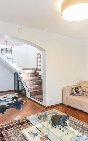 Casa à venda com 332m², 3 quartos e 2 vagasSala de Estar