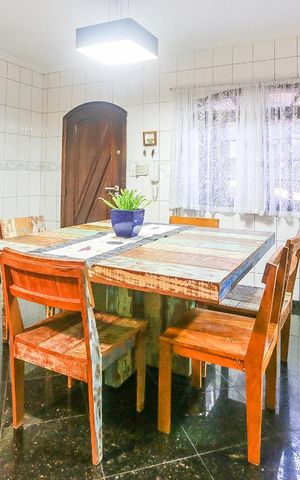 Casa à venda com 332m², 3 quartos e 2 vagasCopa