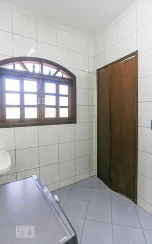 Casa à venda com 332m², 3 quartos e 2 vagasArea de Serviço