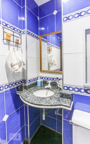 Casa à venda com 332m², 3 quartos e 2 vagasLavabo