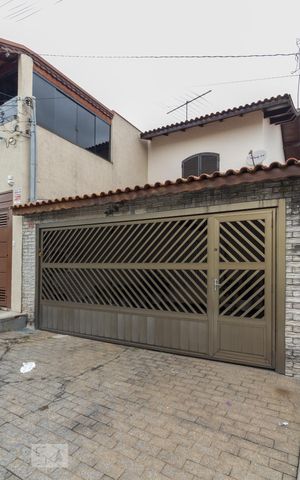 Casa à venda com 125m², 3 quartos e 2 vagasFachada