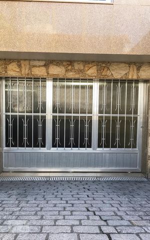 Casa à venda com 250m², 4 quartos e 6 vagasGaragem