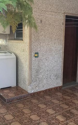 Casa à venda com 250m², 4 quartos e 6 vagasÁrea de Serviço