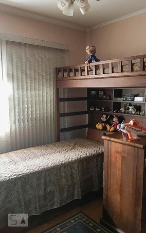 Casa à venda com 250m², 4 quartos e 6 vagasQuarto 1
