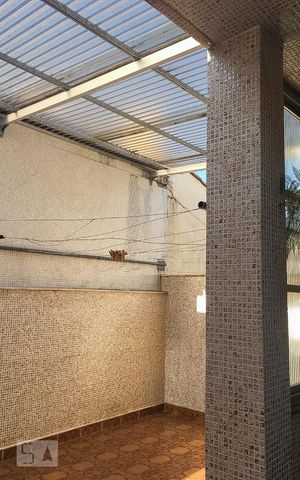 Casa à venda com 250m², 4 quartos e 6 vagasÁrea de Serviço