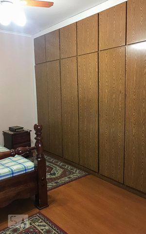 Casa à venda com 250m², 4 quartos e 6 vagasQuarto 2