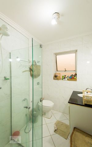 Casa à venda com 226m², 3 quartos e 3 vagasBanheiro da Suíte