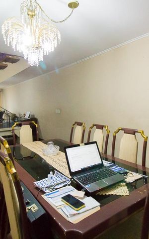 Casa à venda com 226m², 3 quartos e 3 vagasSala 2