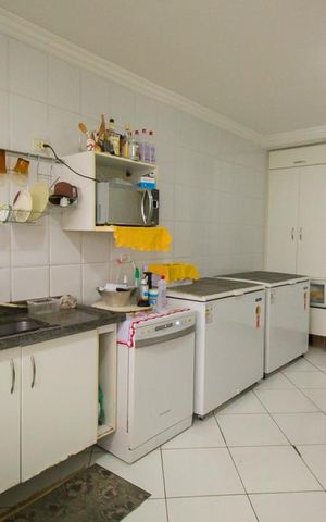 Casa à venda com 226m², 3 quartos e 3 vagasCozinha