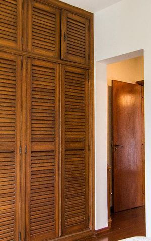 Apartamento à venda com 140m², 4 quartos e 2 vagas Apartamento à venda com 140m², 4 quartos e 2 vagasSuíte