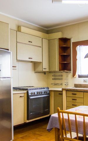 Apartamento à venda com 140m², 4 quartos e 2 vagas Apartamento à venda com 140m², 4 quartos e 2 vagasCozinha