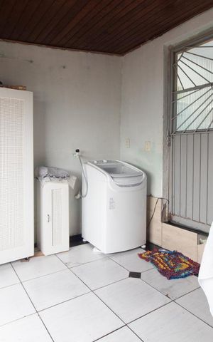 Casa à venda com 100m², 3 quartos e 1 vagaÁrea de Serviço