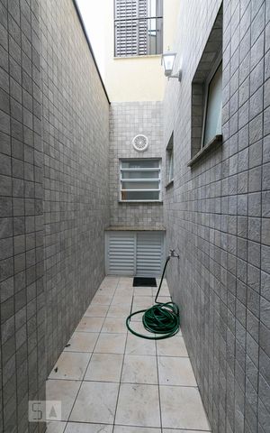 Casa à venda com 170m², 3 quartos e 1 vagaÁrea de Serviço