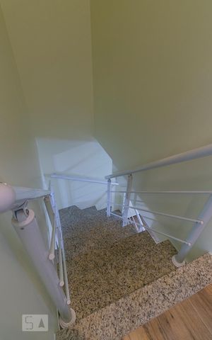 Casa à venda com 170m², 3 quartos e 1 vagaEscadas