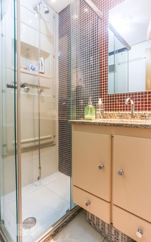 Apartamento à venda com 73m², 3 quartos e 2 vagasBanheiro