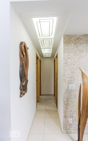 Apartamento à venda com 73m², 3 quartos e 2 vagasCorredor