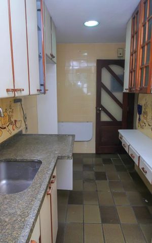 Apartamento para alugar com 93m², 3 quartos e 2 vagas Apartamento para alugar com 93m², 3 quartos e 2 vagasCozinha - Armários
