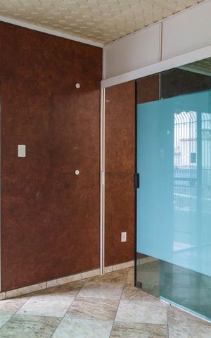 Casa à venda com 190m², 5 quartos e 2 vagas Casa à venda com 190m², 5 quartos e 2 vagasCozinha 2