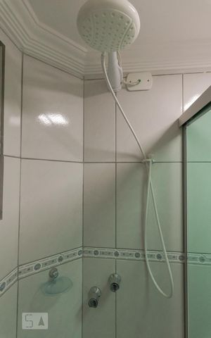 Apartamento à venda com 63m², 3 quartos e 2 vagas Apartamento à venda com 63m², 3 quartos e 2 vagasChuveiro