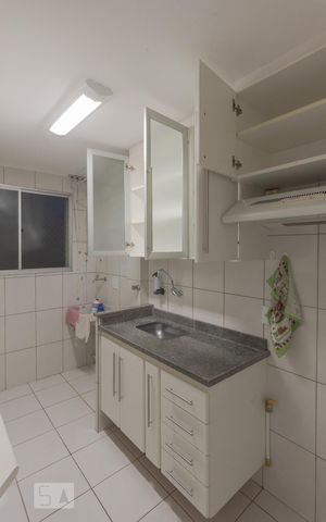 Apartamento à venda com 63m², 3 quartos e 2 vagas Apartamento à venda com 63m², 3 quartos e 2 vagasCozinha - Armários