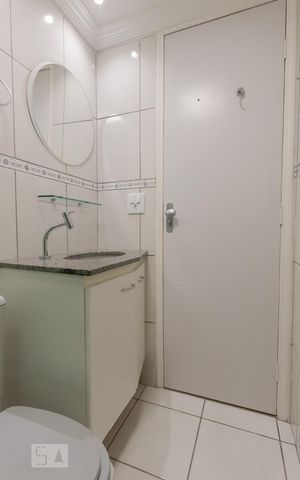 Apartamento à venda com 63m², 3 quartos e 2 vagas Apartamento à venda com 63m², 3 quartos e 2 vagasBanheiro