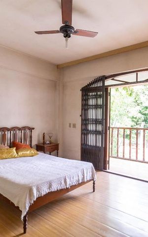 Casa à venda com 200m², 6 quartos e 5 vagas Casa à venda com 200m², 6 quartos e 5 vagasCasa 1 - Suíte 1