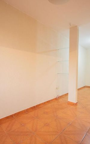 Casa à venda com 165m², 3 quartos e 2 vagas Casa à venda com 165m², 3 quartos e 2 vagassala