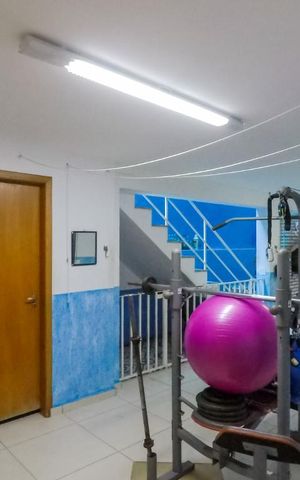 Casa à venda com 179m², 3 quartos e 3 vagasGaragem