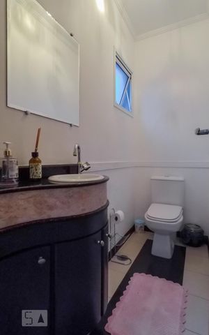 Casa à venda com 179m², 3 quartos e 3 vagasLavabo