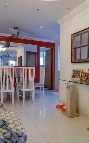 Casa à venda com 179m², 3 quartos e 3 vagasSala