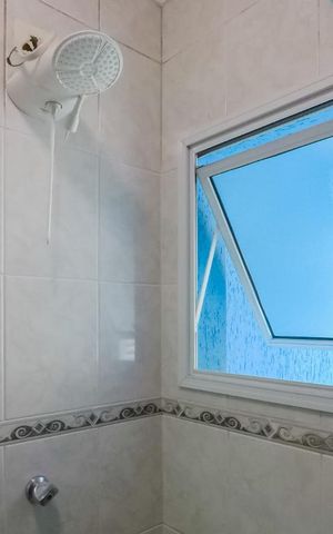 Casa à venda com 179m², 3 quartos e 3 vagasQuarto 2 - suite