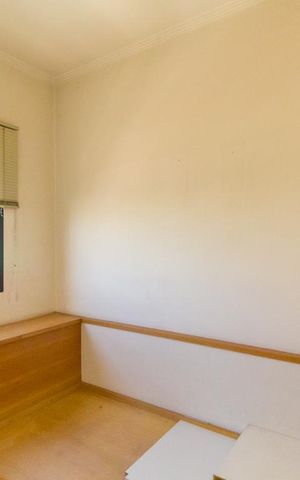 Apartamento à venda com 257m², 4 quartos e 6 vagas Apartamento à venda com 257m², 4 quartos e 6 vagasQuarto de Serviço
