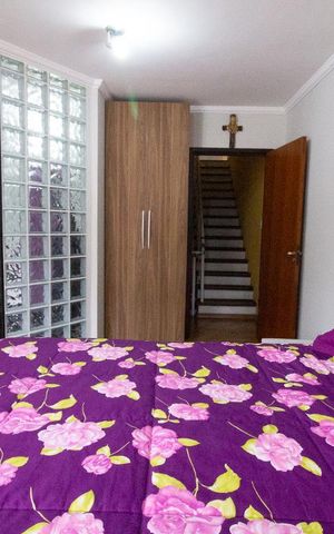 Casa para alugar com 318m², 5 quartos e 8 vagasQuarto