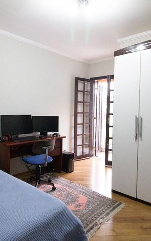 Casa para alugar com 318m², 5 quartos e 8 vagas Quarto