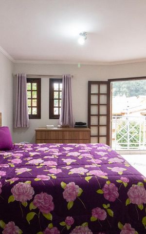 Casa para alugar com 318m², 5 quartos e 8 vagasQuarto