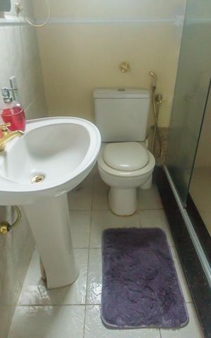 Casa de condomínio para alugar com 380m², 3 quartos e 2 vagasBanheiro da Suíte
